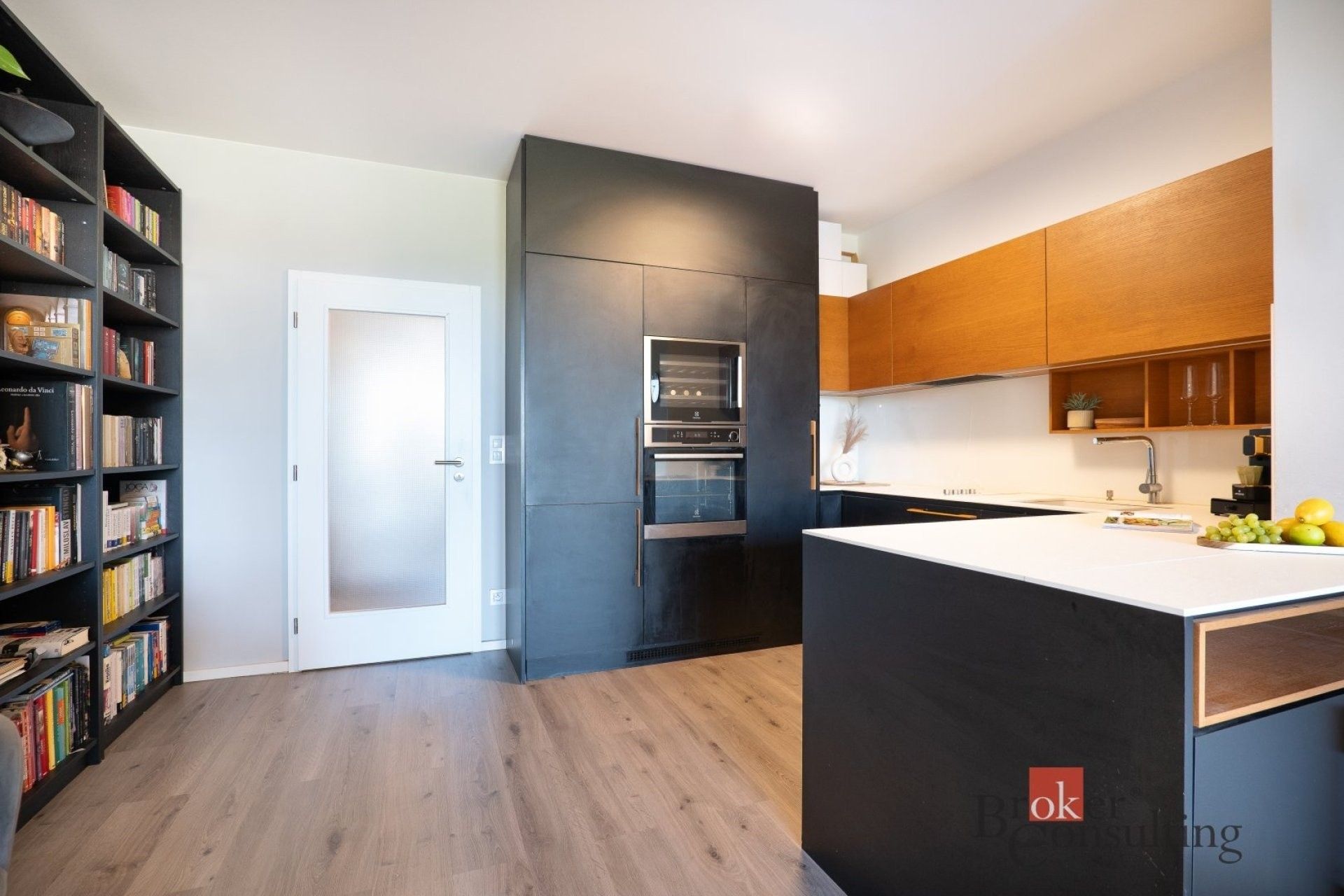 Byt 2+kk · 75 m² · Zvěřinova, Praha - 4