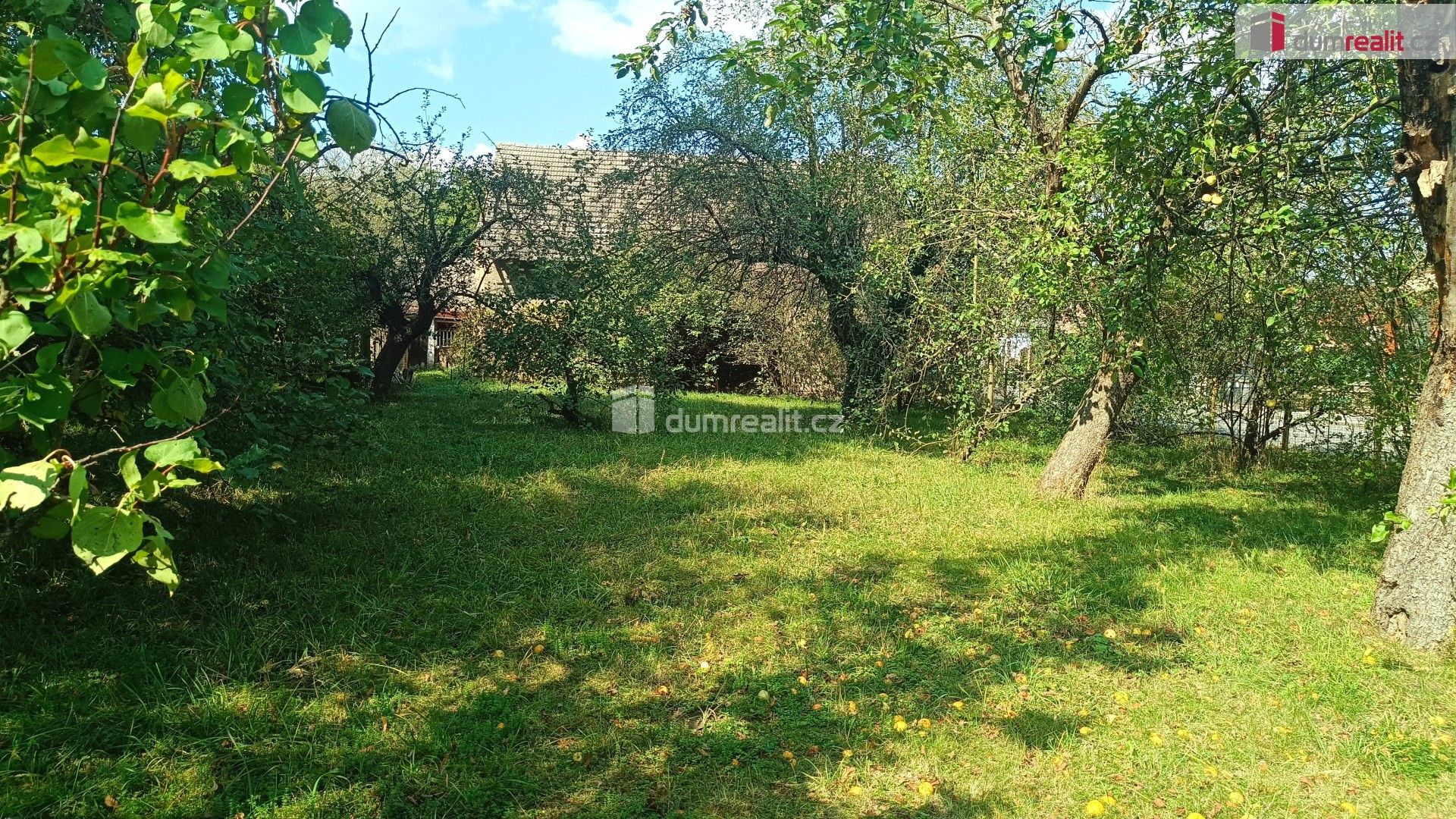 Prodej pozemek pro bydlení - Semčice, 759 m²