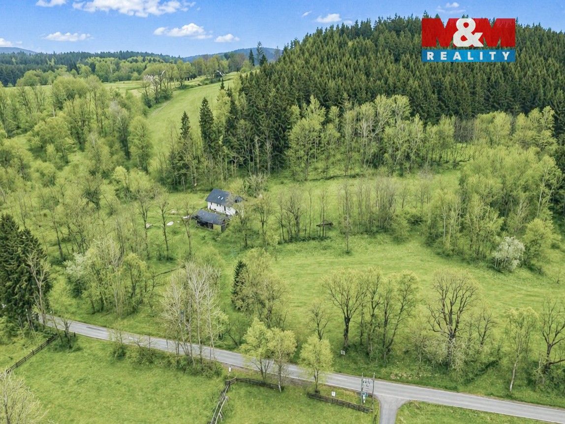 Stavební pozemek, Chroboly – další