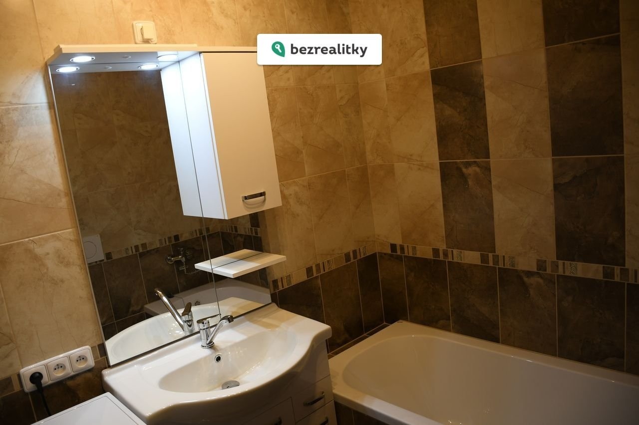 Prodej byt 2+kk - Slovácká 2711, Břeclav, 40 m² - 5