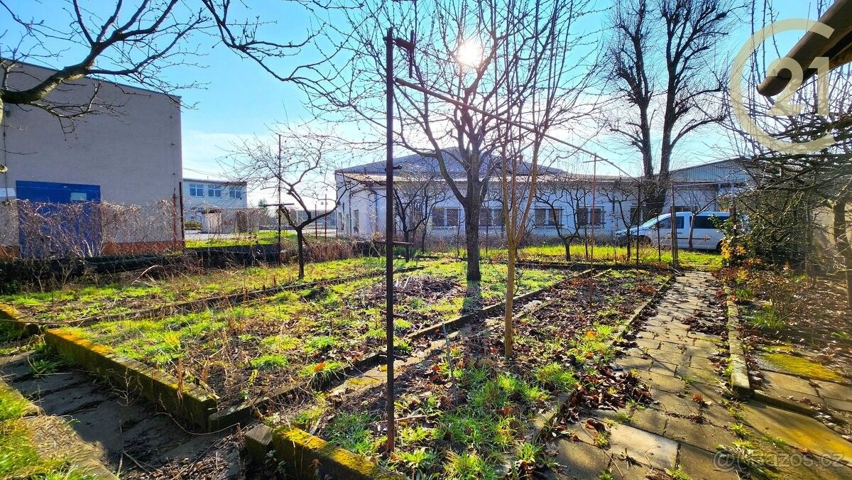 Prodej rodinný dům - Bzenec, 696 81