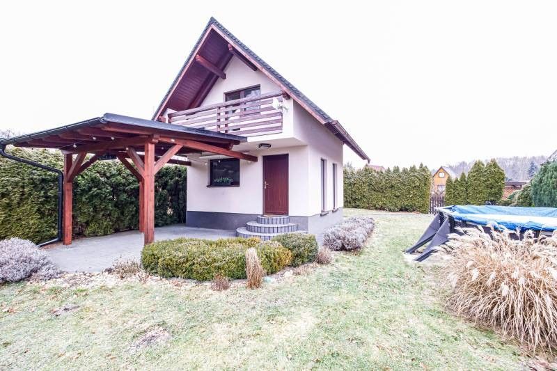 Chaty, Zahrádkářská osada Zlatá růže 438, Hradec Králové, 40 m²