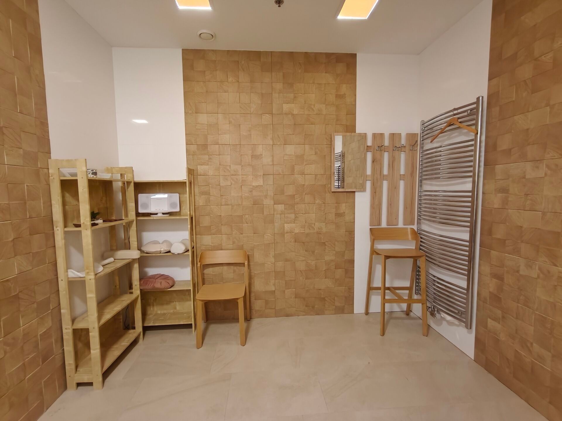 Obchodní prostory · 16 m² · náměstí Svobody  , Teplice - 3