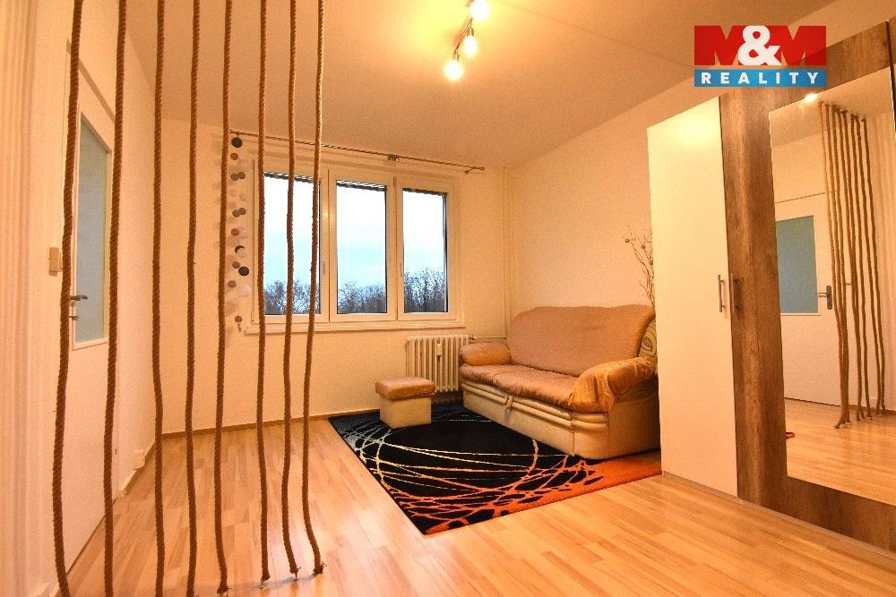 Pronájem byt 1+1 - Armádní, Milovice, 35 m²