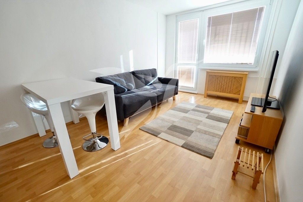 Byt 2+kk · 43 m² · Kurčatovova 323, Praha Petrovice - 4
