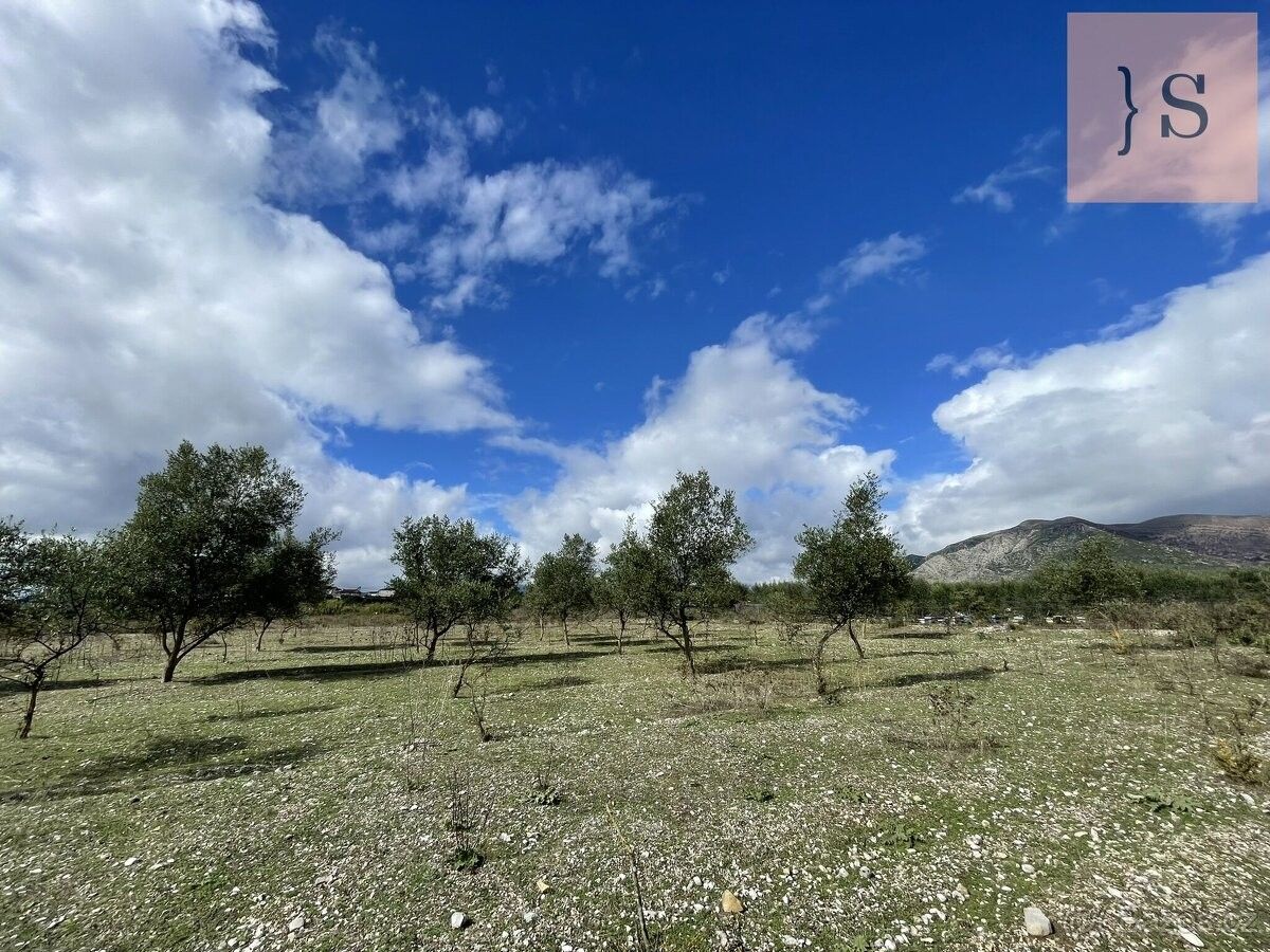 Prodej pozemek pro bydlení - 987 66, Zahraničí