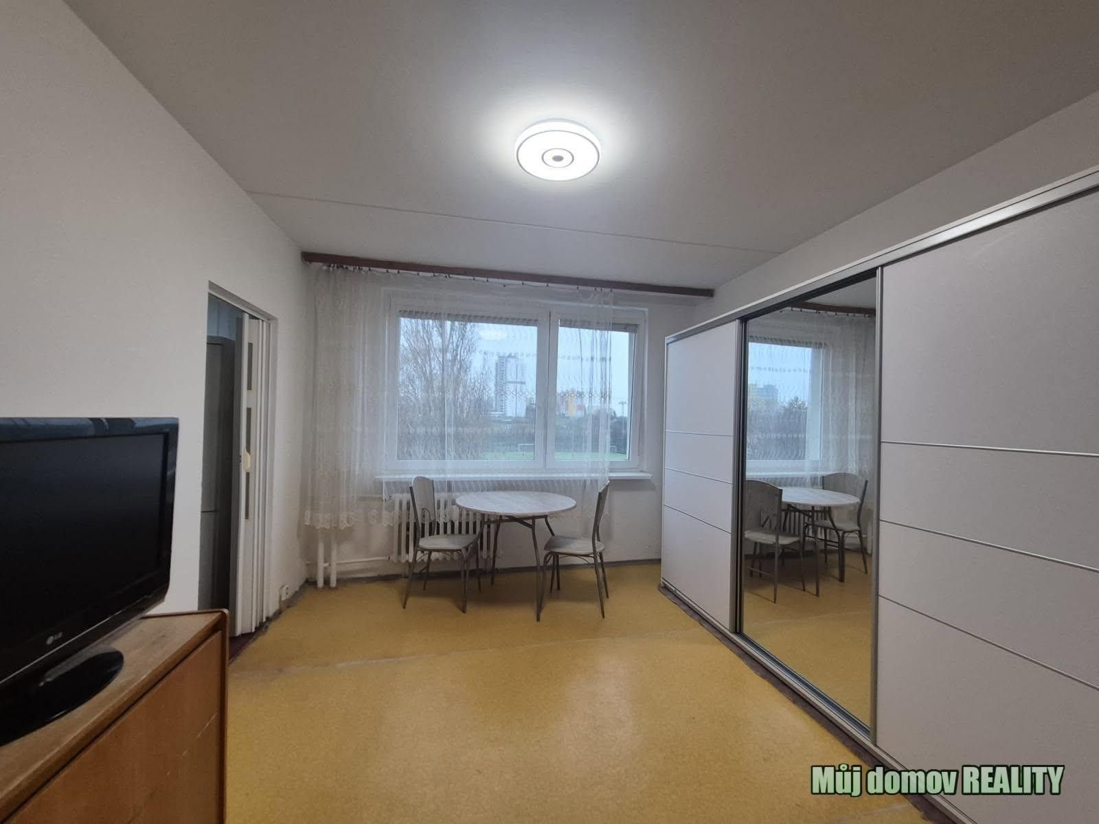 1+1, Bachova, Praha, 33 m² - 2