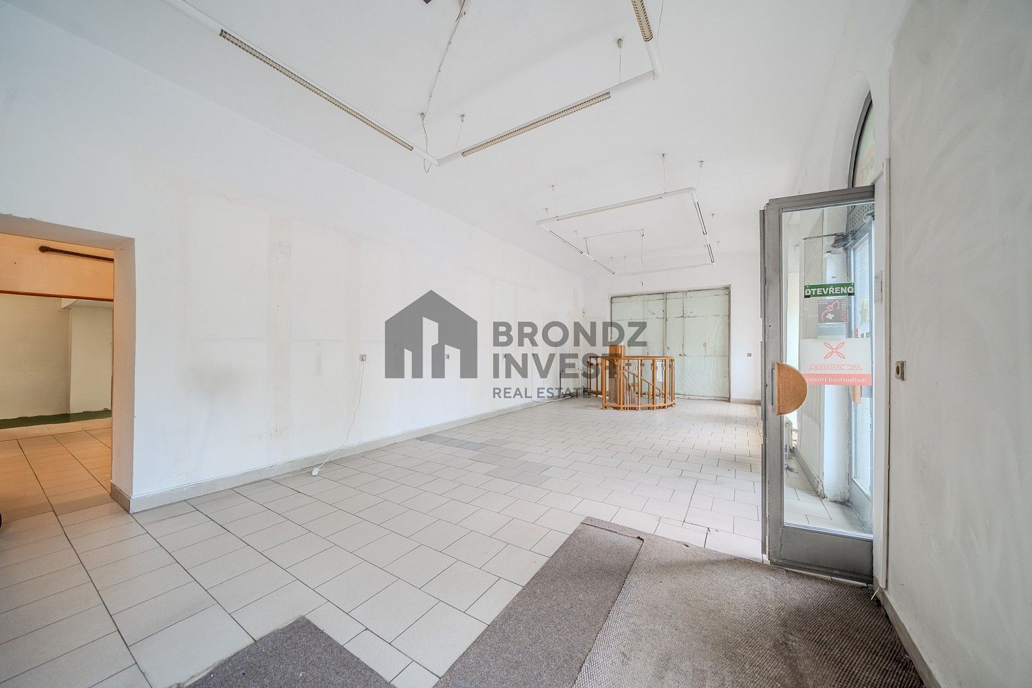 Pronájem obchodní prostory - Praha - Nové Město, Hlavní město Praha, 124 m² - 5