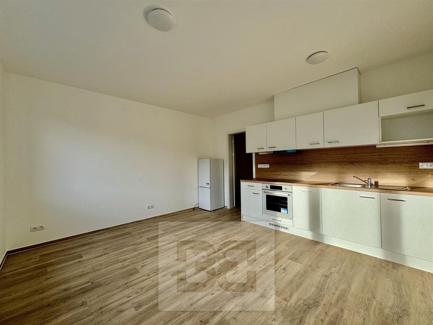 1+kk, Záhoří 2206, Kuřim, 30 m² - 1