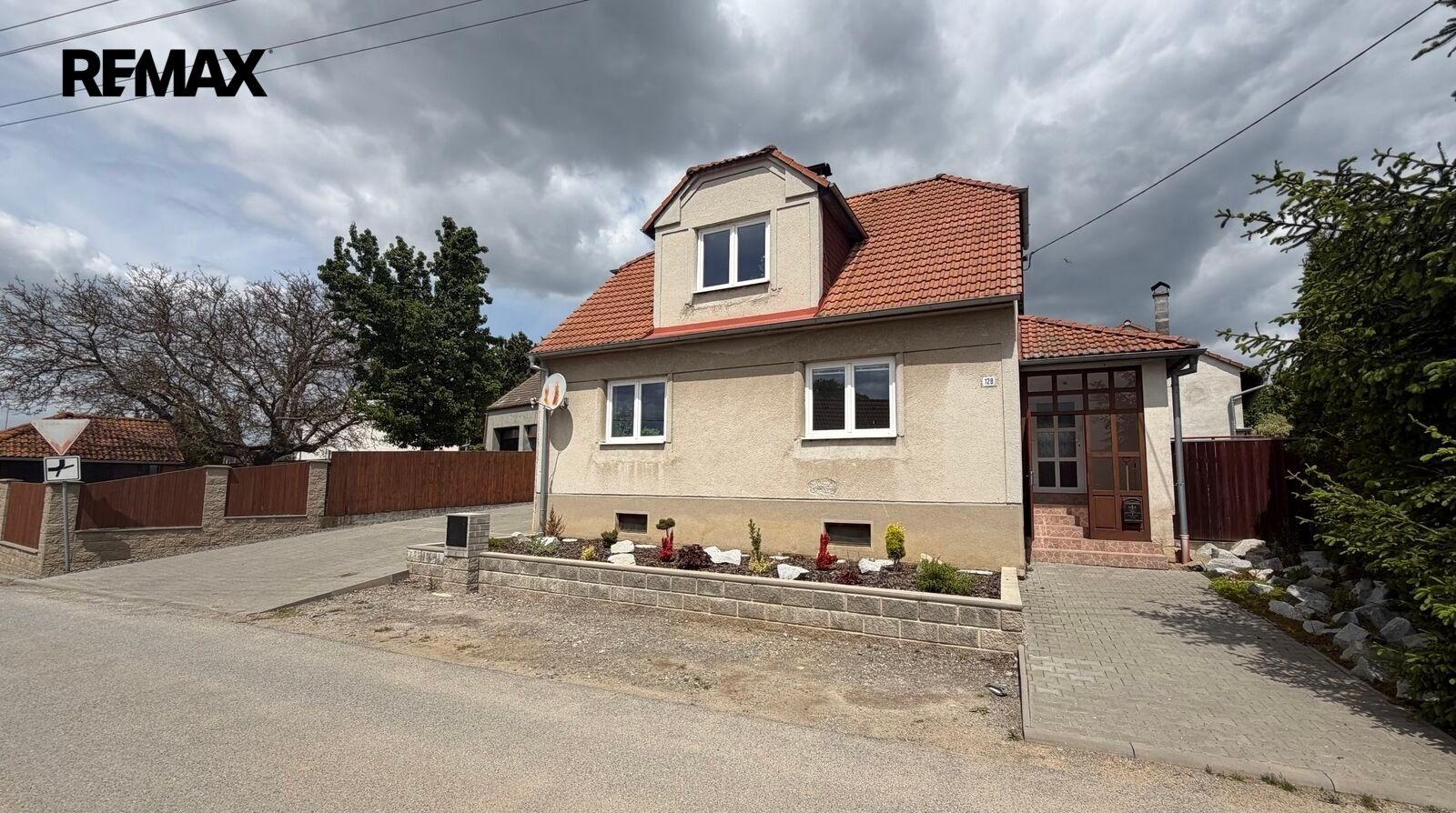 Prodej rodinný dům - Šebkovice, 240 m² - 1
