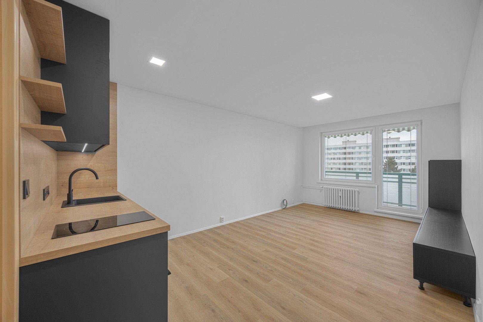 Byt 1+kk · 30 m² · Česákova, Praha - Střížkov - 3