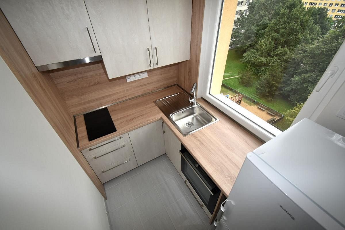 Pronájem byt 1+kk - Schulhoffova, Praha 4 - Háje, 30 m² - 2