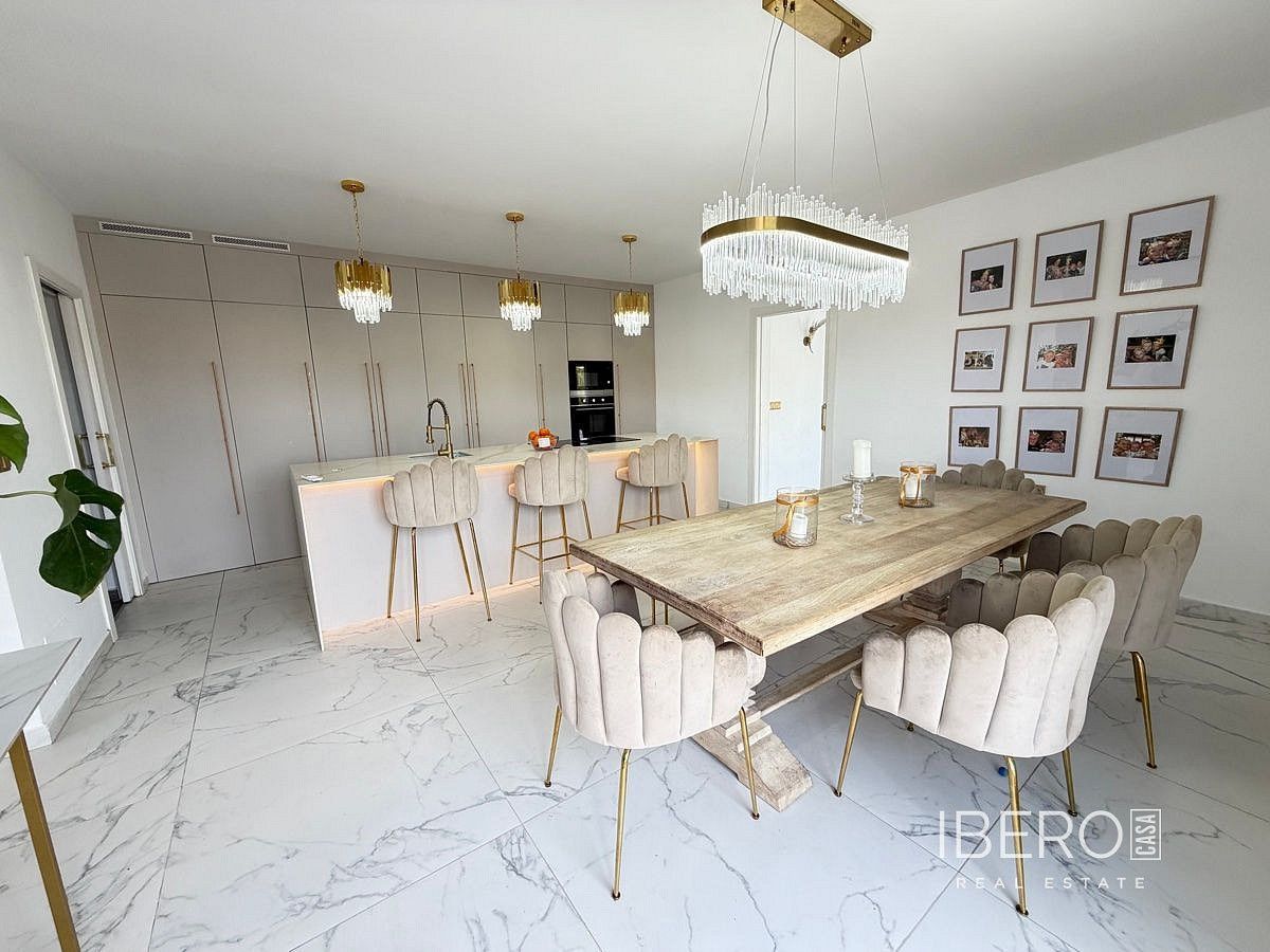 Rodinný dům · 240 m² · Villamartin, Španělsko - 4