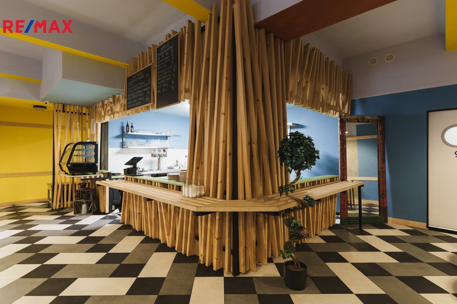 Pronájem restaurace - Křížová, Praha, 236 m²