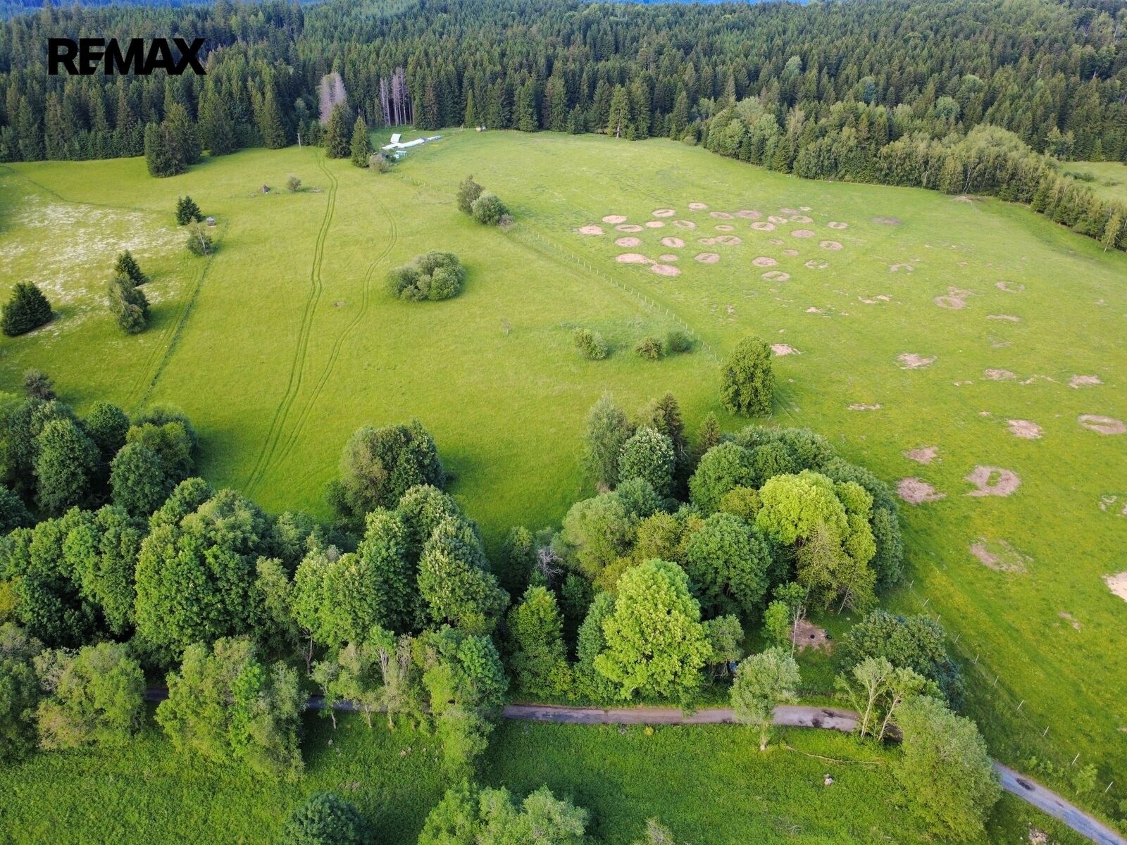 Pozemek pro bydlení, 2 281 m²