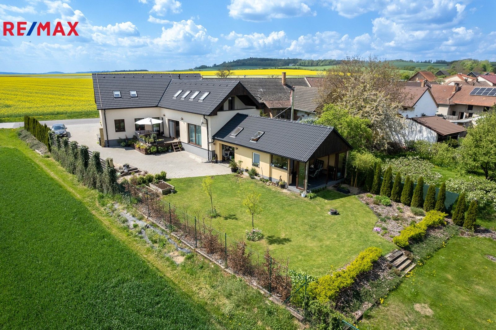 Rodinné domy, Oponešice, 280 m²