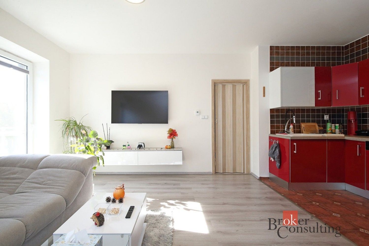 Pronájem byt 2+kk - Rakouská, Milovice - Mladá, okres Nymburk, 48 m² - 5