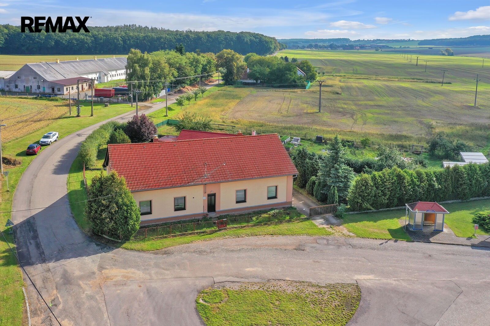 Rodinné domy, Radostov, 187 m² - 1