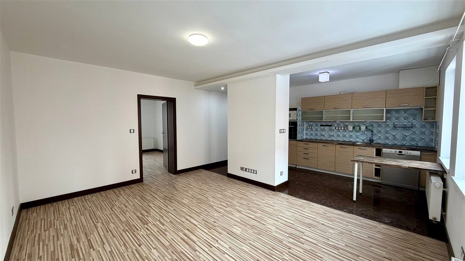 4+kk, Husova, Cheb, 78 m²