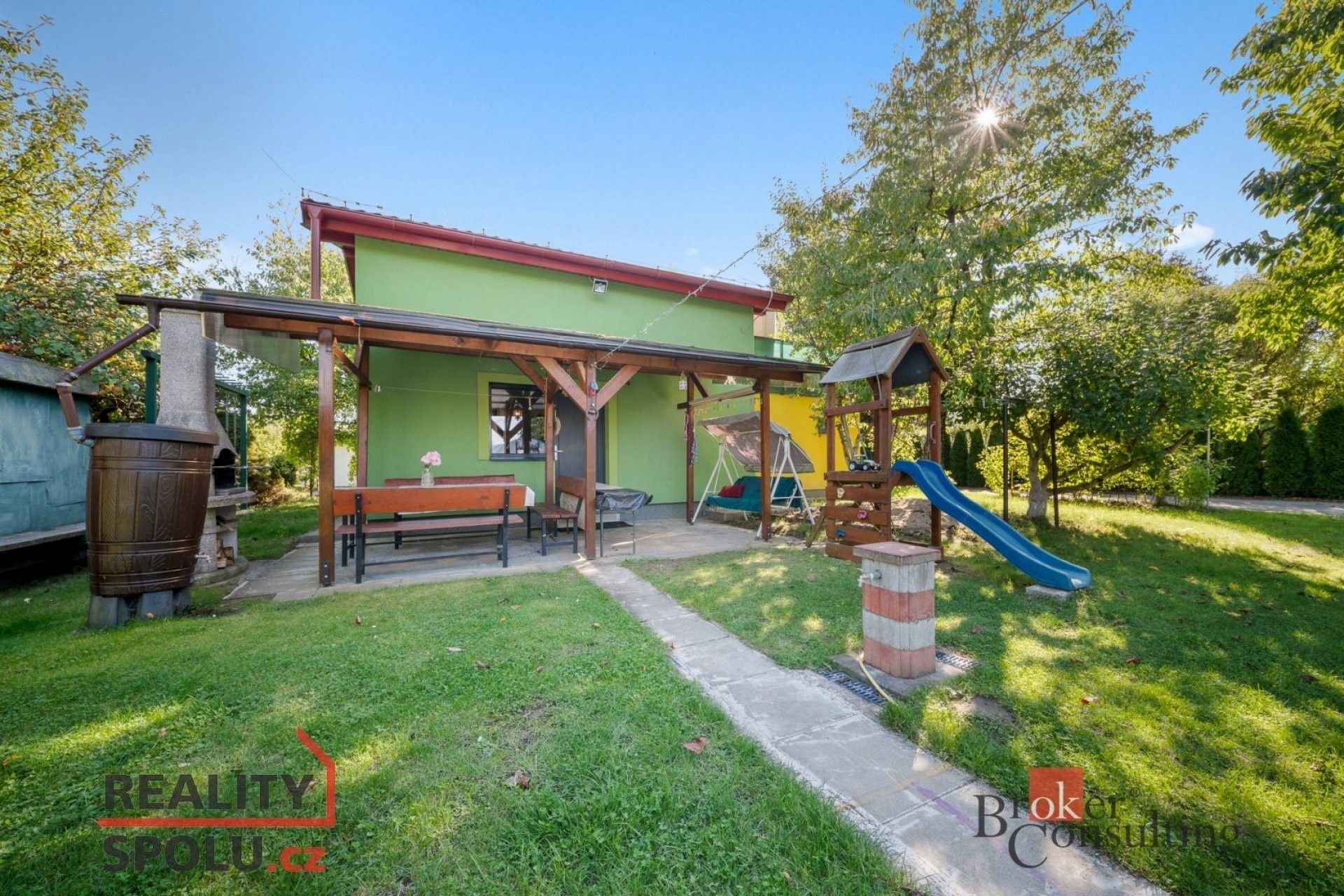 Prodej chata - Rozkvět míru I, Hradec Králové, 64 m²