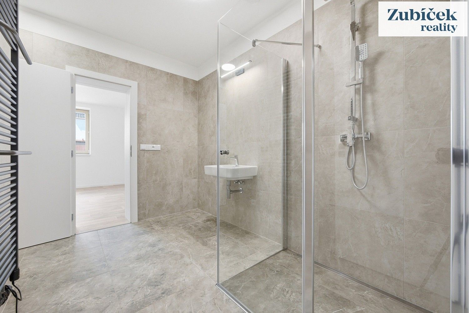 Prodej rodinný dům - V Hliníku, Kunovice, okres Uherské Hradiště, 140 m² - 5