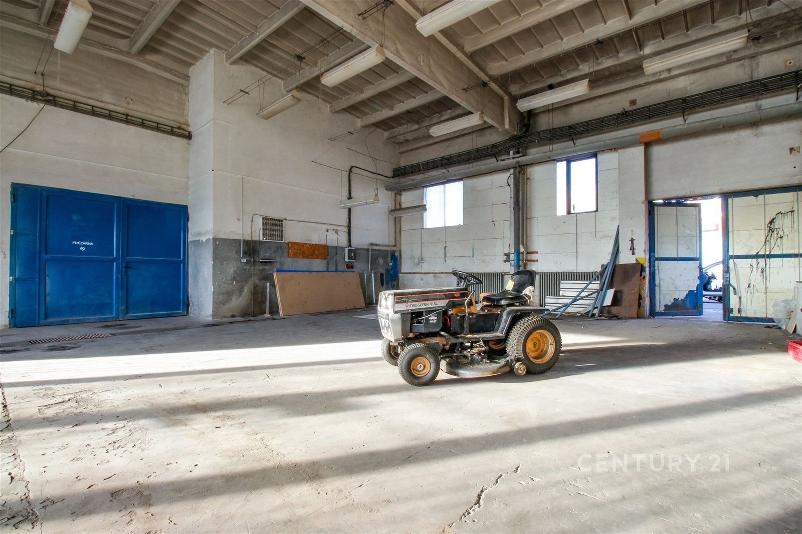 Pronájem výrobní prostory - Bohunická, Brno, 227 m²