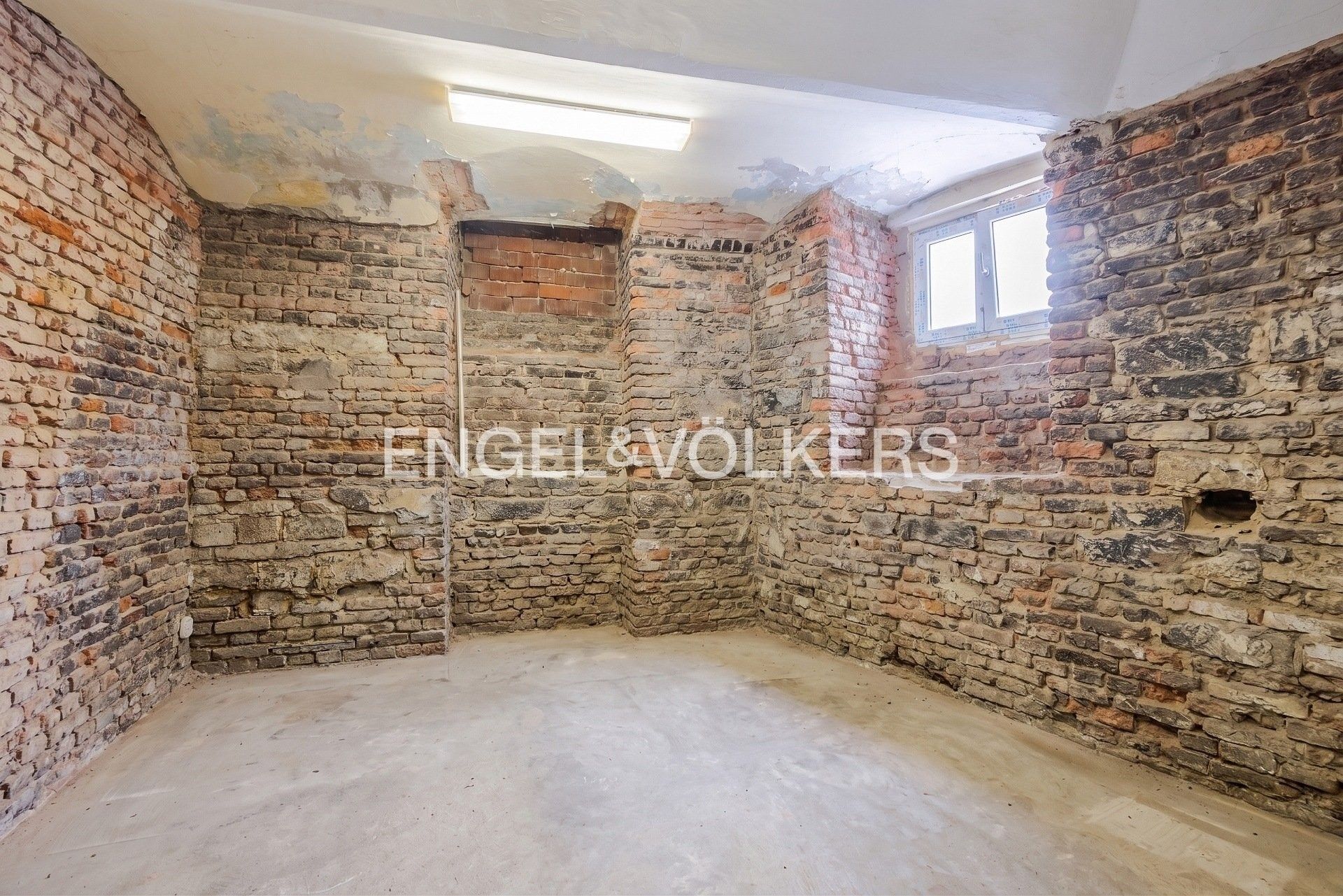 Sklad · 115 m² · Kostnické náměstí 776, Praha Žižkov - 4