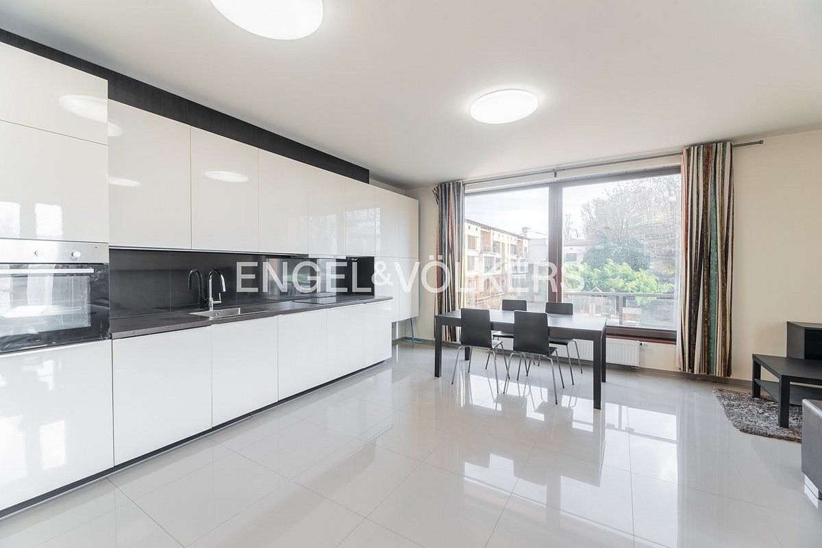 2+kk, Praha - Bubeneč, okres Praha 6, Hlavní město Praha, 79 m² - 1
