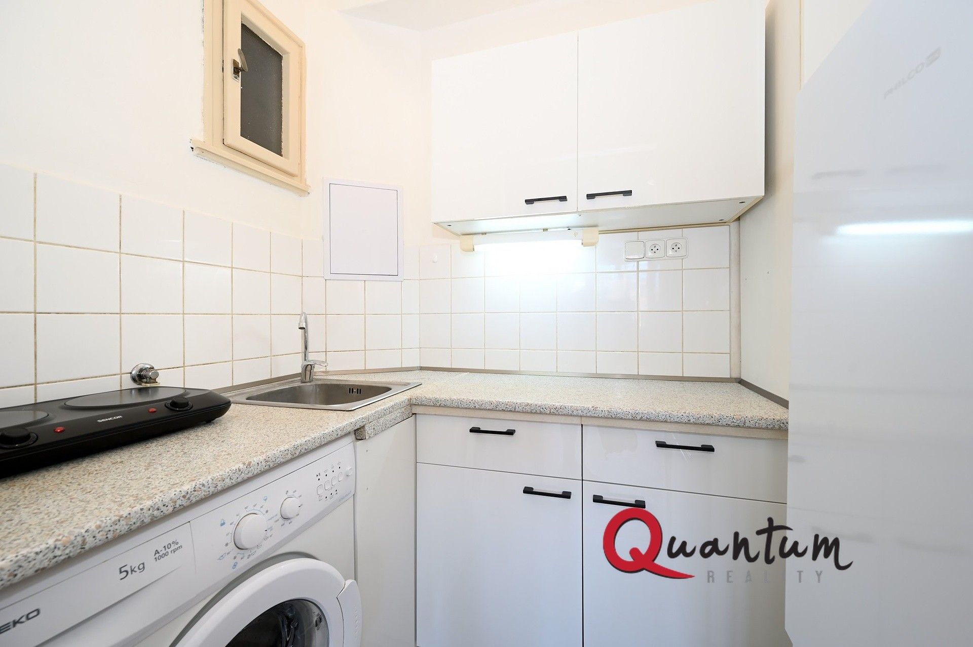Pronájem byt 1+kk - Veverkova 1418, Praha Holešovice, 29 m² - 5