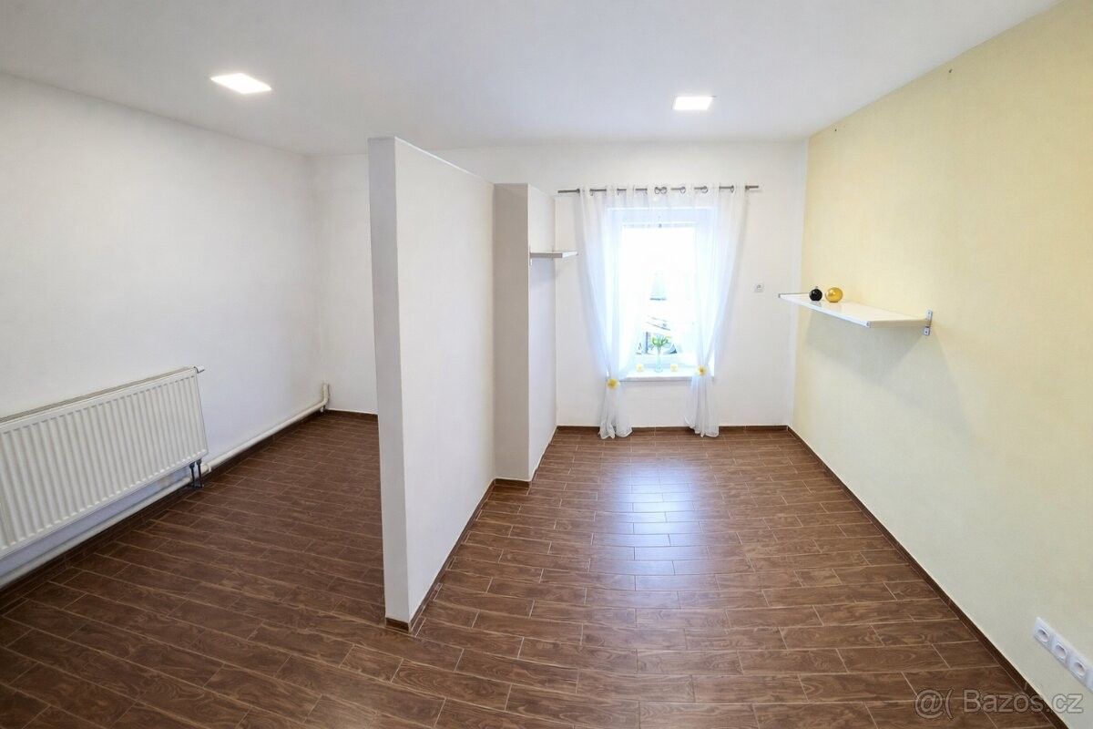 Obchodní prostory, Velké Bílovice, 691 02 - 1