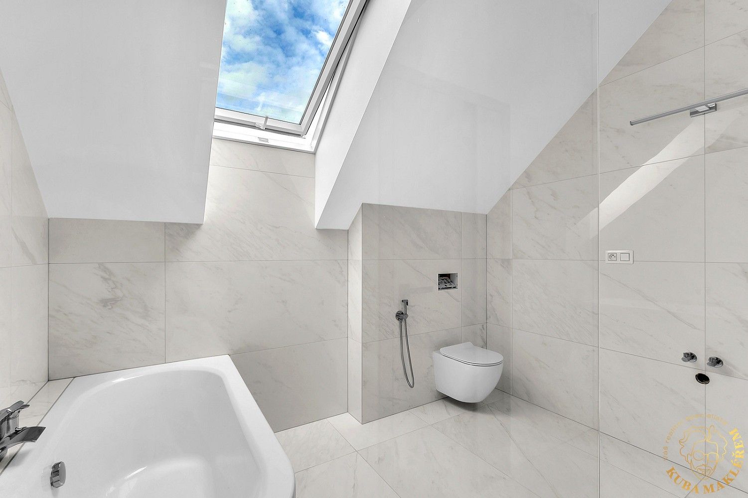 Prodej rodinný dům - Vykáň, okres Nymburk, 219 m² - 5