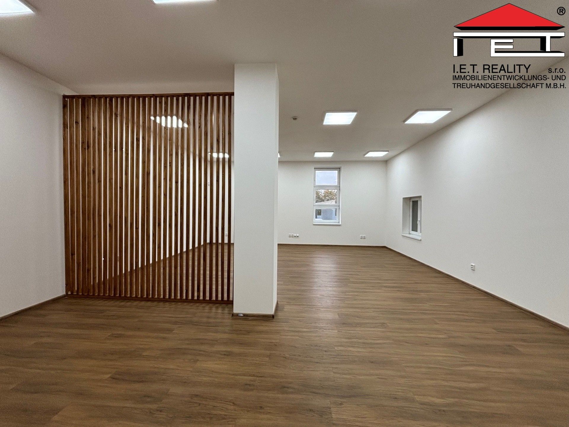 Kanceláře, Sedliště, 402 m²