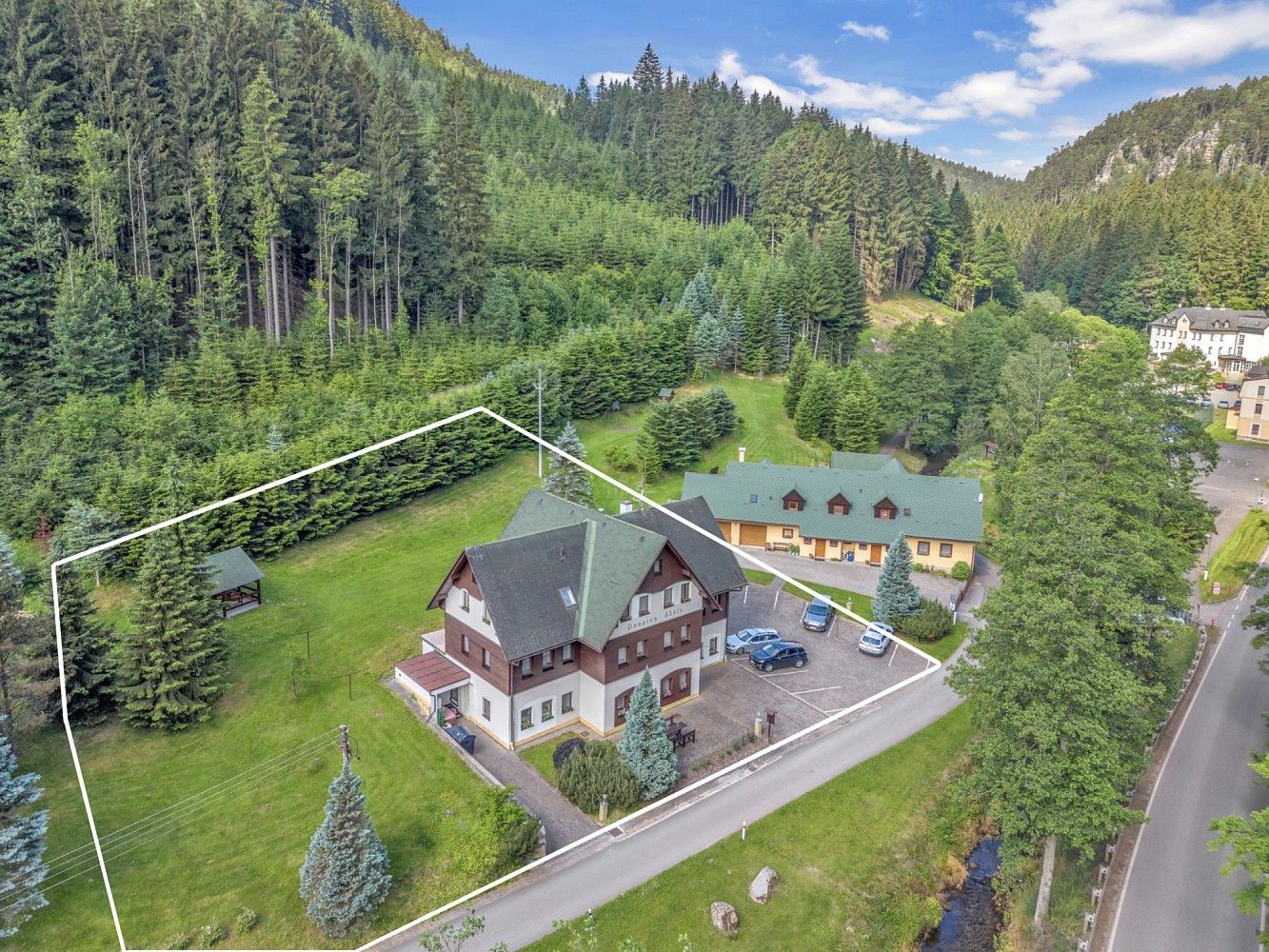 Prodej ubytovací zařízení - Teplice nad Metují, okres Náchod, Královéhradecký kraj, 753 m² - 1