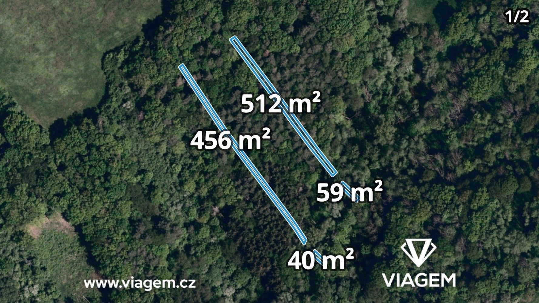 Les, 4 861 m²