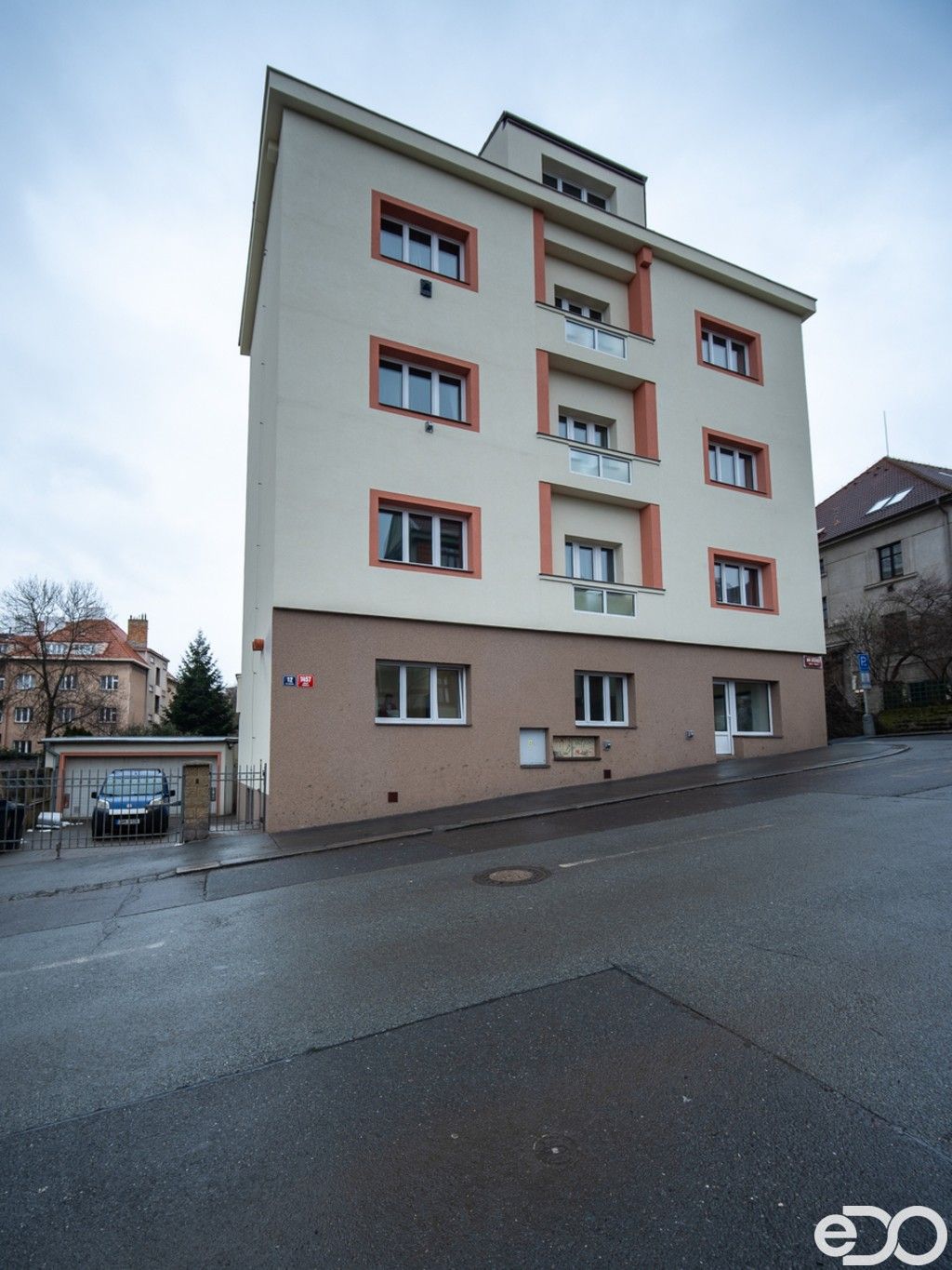 Prodej byt 2+1 - Na Jezerce, Praha, 67 m²