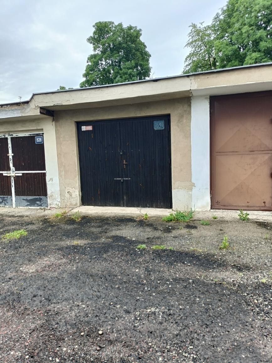 Garáže, Sociální péče, Ústí nad Labem - Bukov, Ústecký kraj, 20 m²