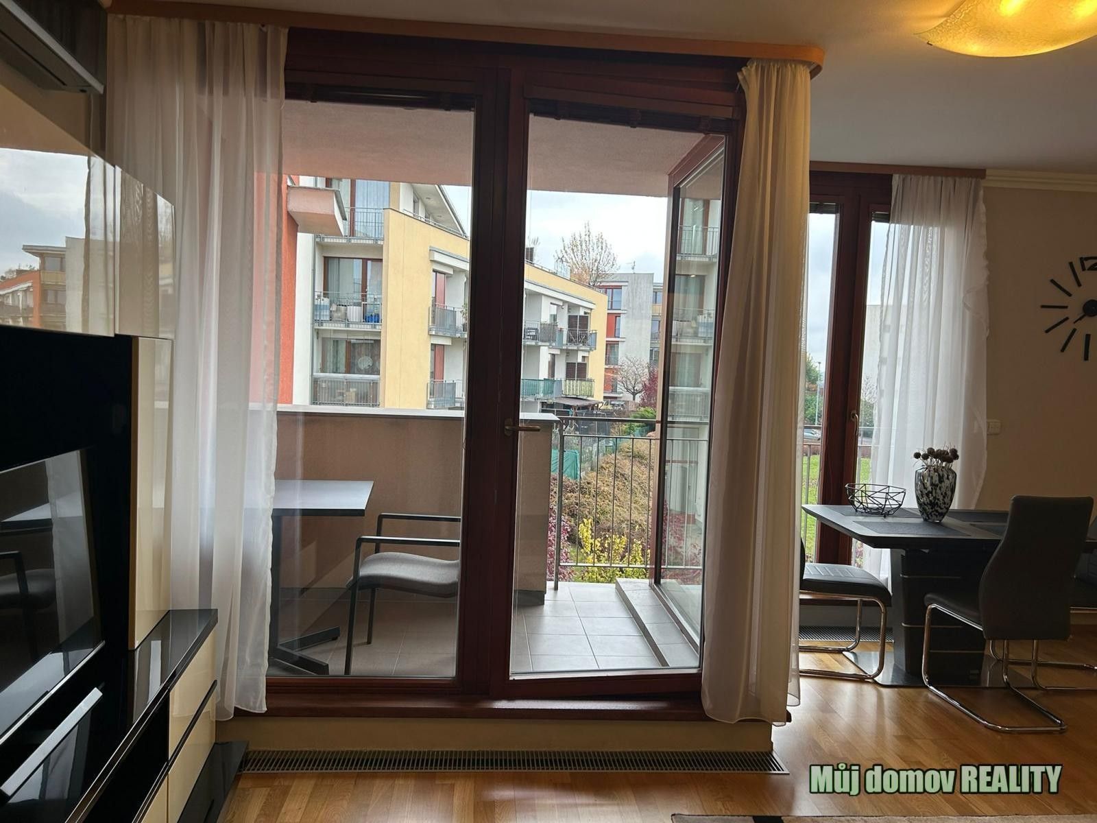 2+kk, Švejcarovo náměstí, Praha, 67 m² - 2
