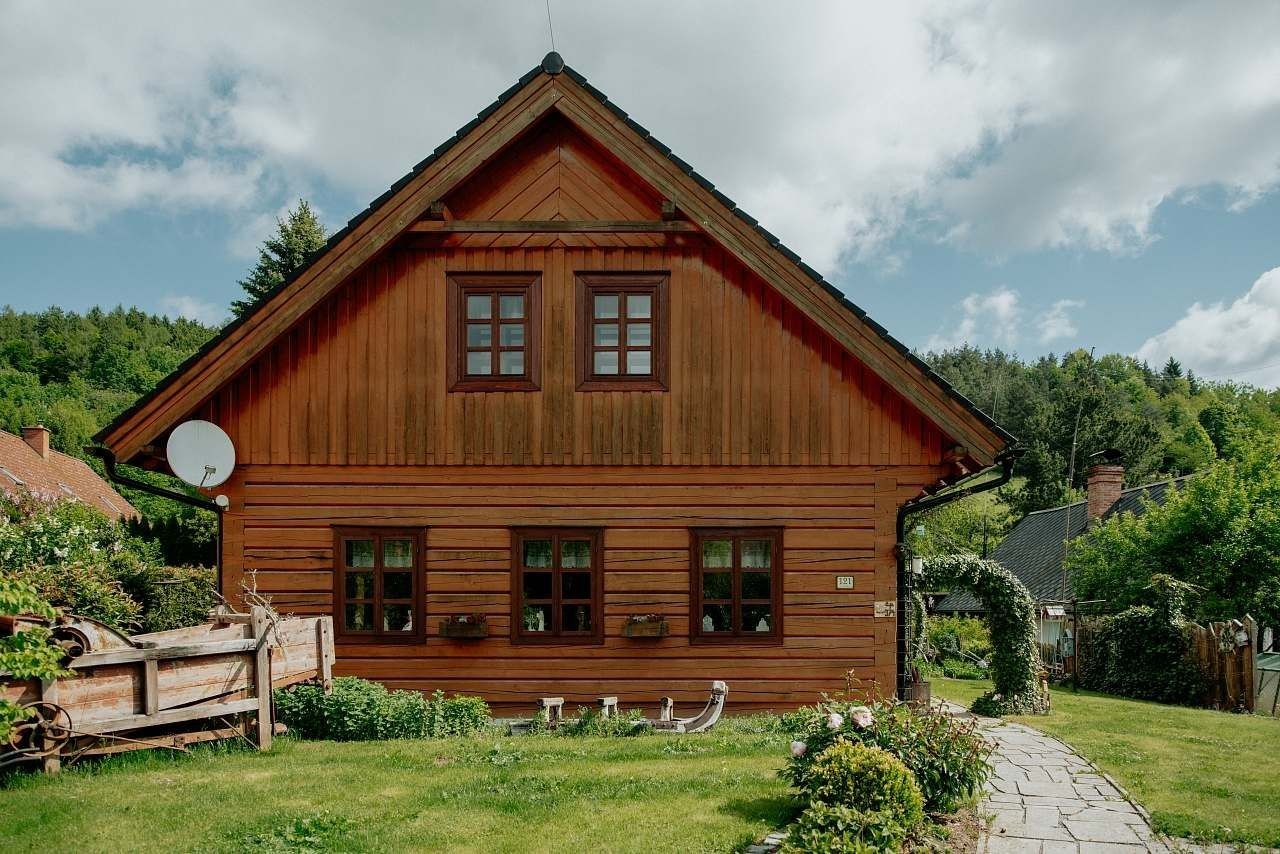 Chaty, Hronov - Zbečník, Královéhradecký kraj