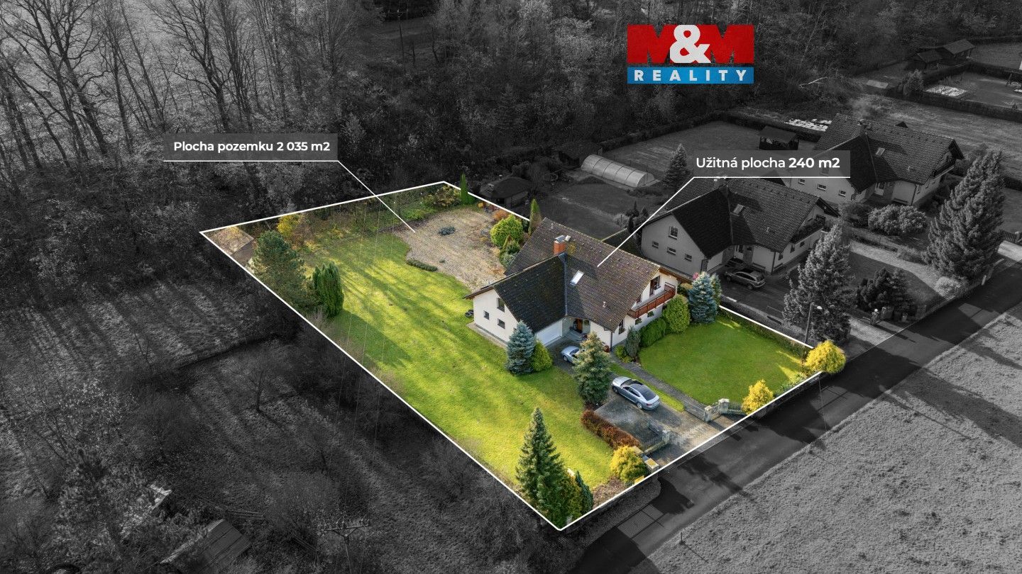 Rodinné domy, Dolní Lomná, 240 m²