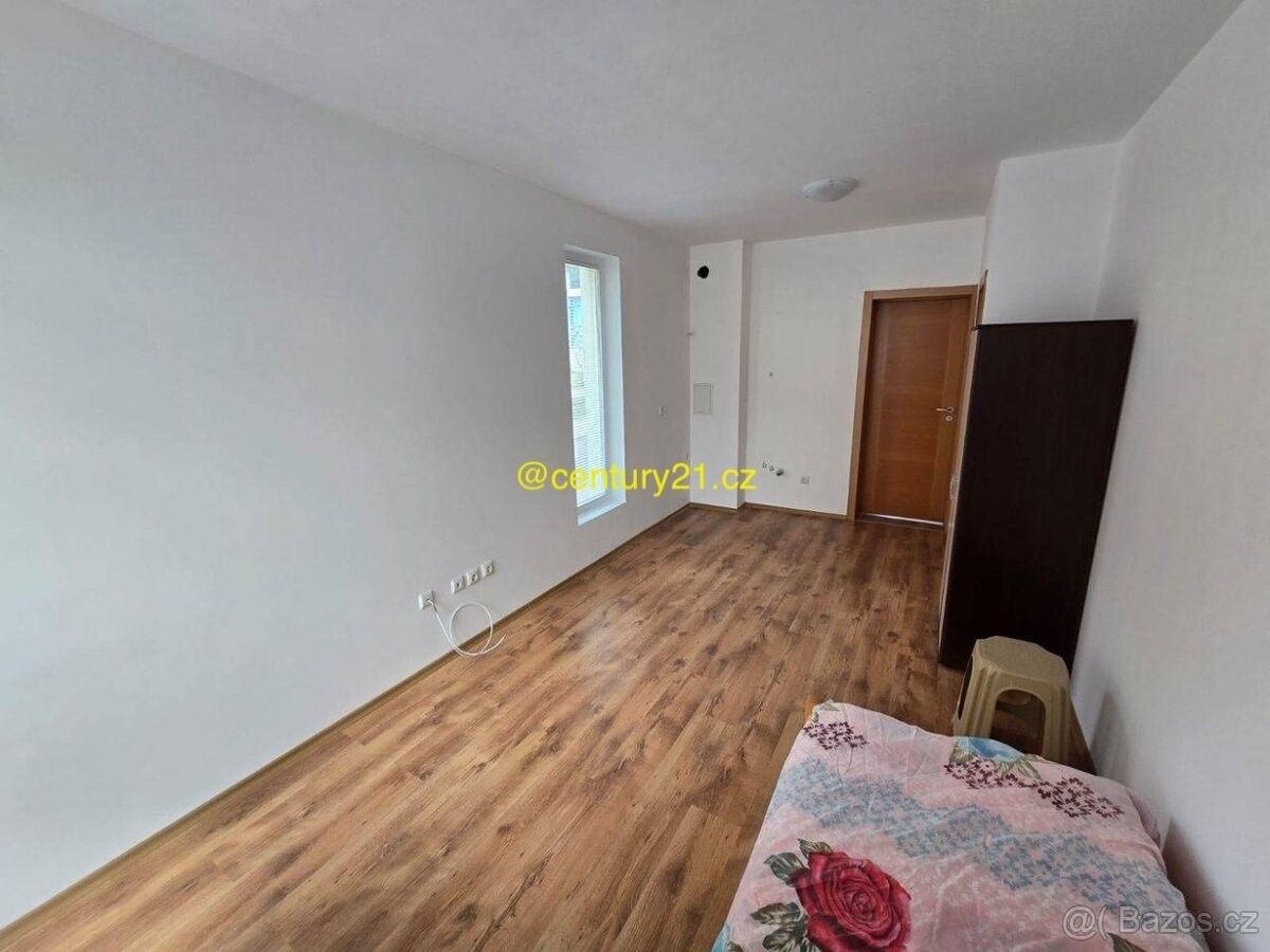 Prodej byt - 987 66, Zahraničí