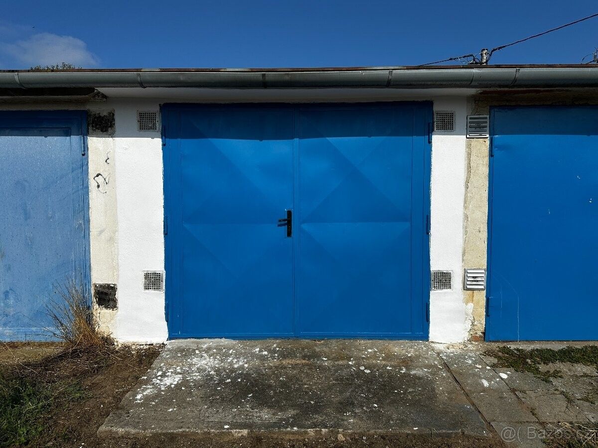 Garáže, Hrušovany u Brna, 664 62