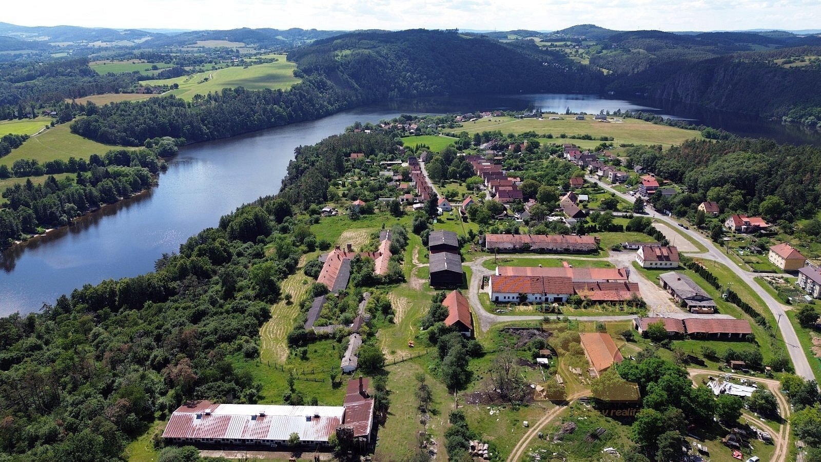 Komerční pozemek · Dublovice - Zvírotice, okres Příbram - 3