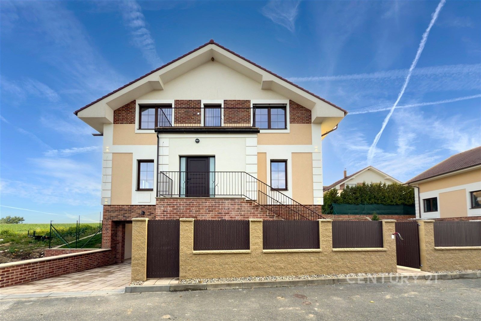 Vila, 300 m²