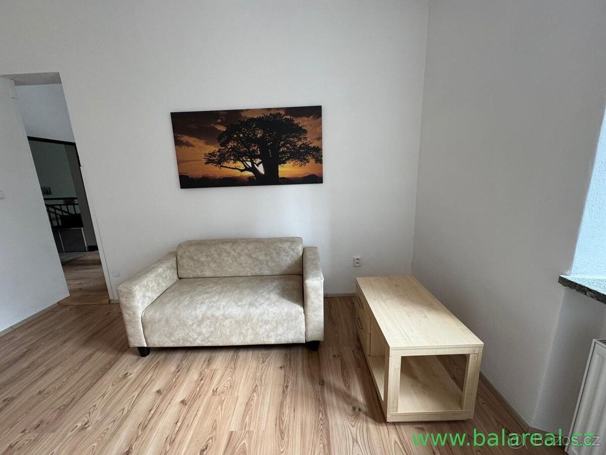 Byty, Strážek, 592 53