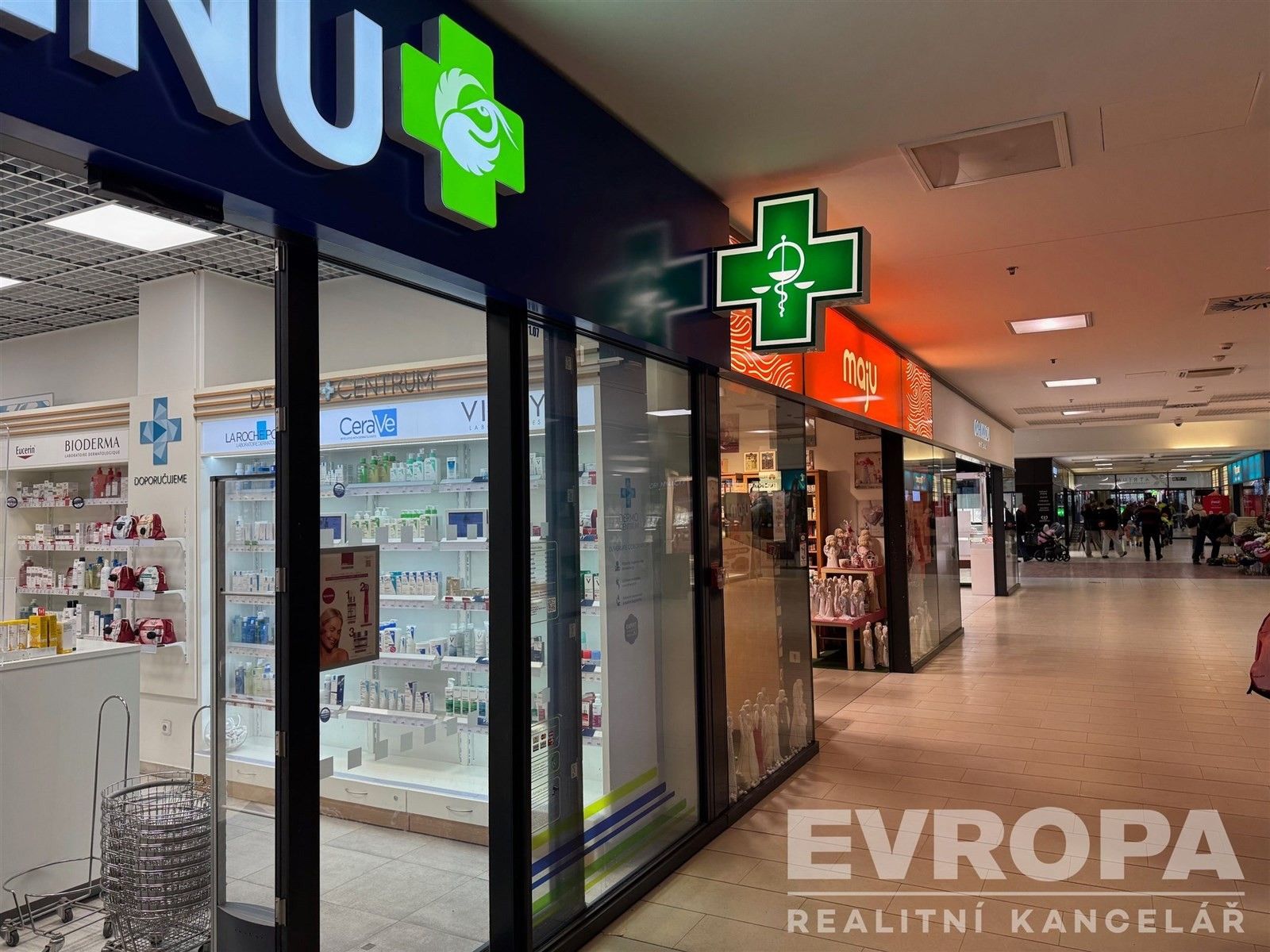 Obchodní prostory · 87 m² · Dukelská třída 1713, Hradec Králové Pražské Předměstí - 4