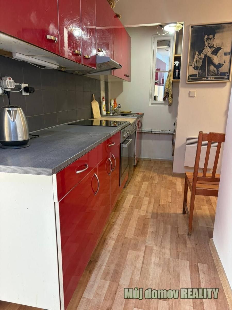 2+1, Černická, Praha, 60 m²