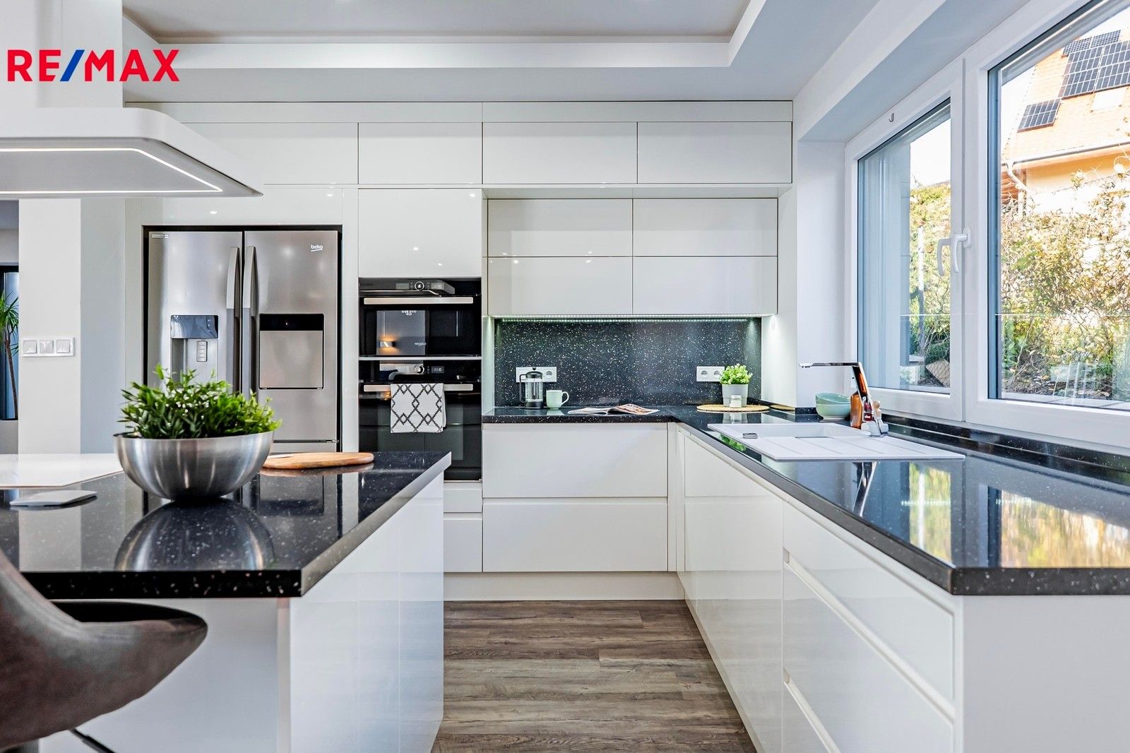 Prodej rodinný dům - Královice, 221 m²