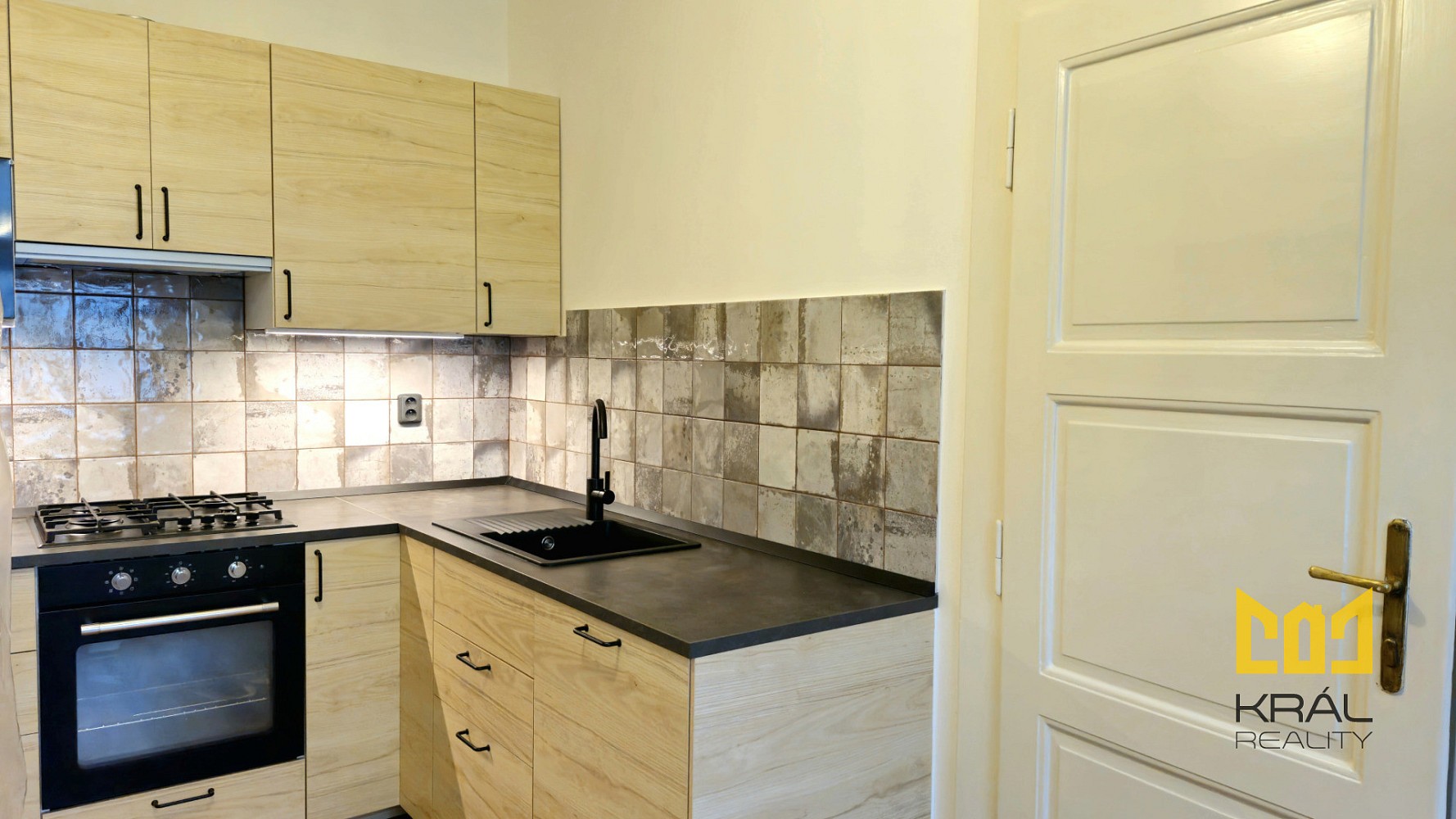 2+1, Grafická, Praha 5 - Smíchov, 57 m² - 1
