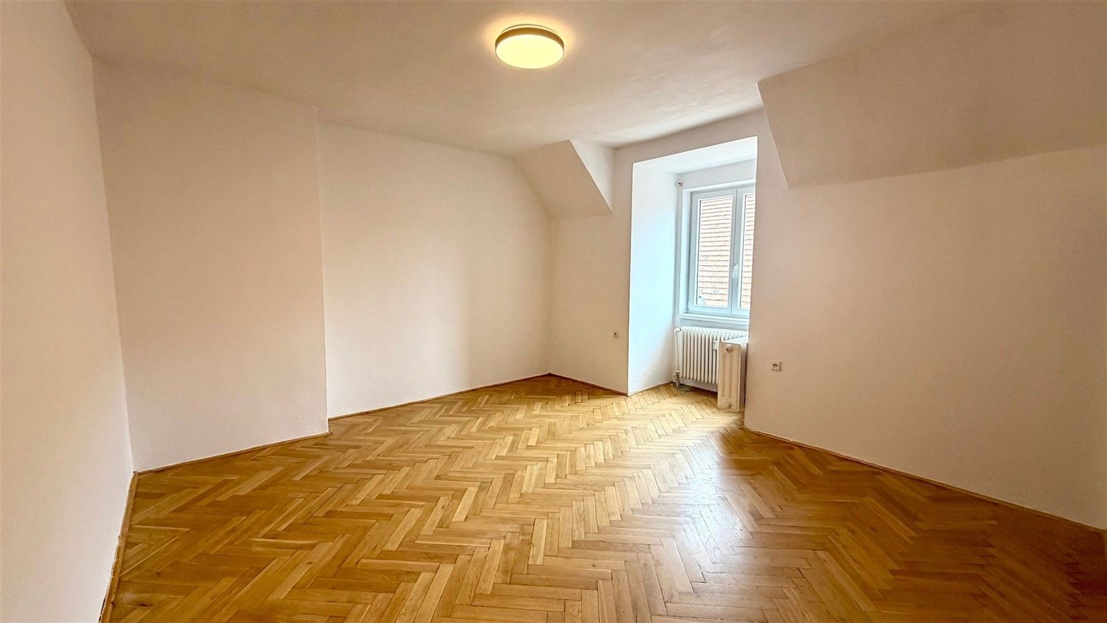 1+kk, Jakubská 381, Cheb, 32 m² - 1