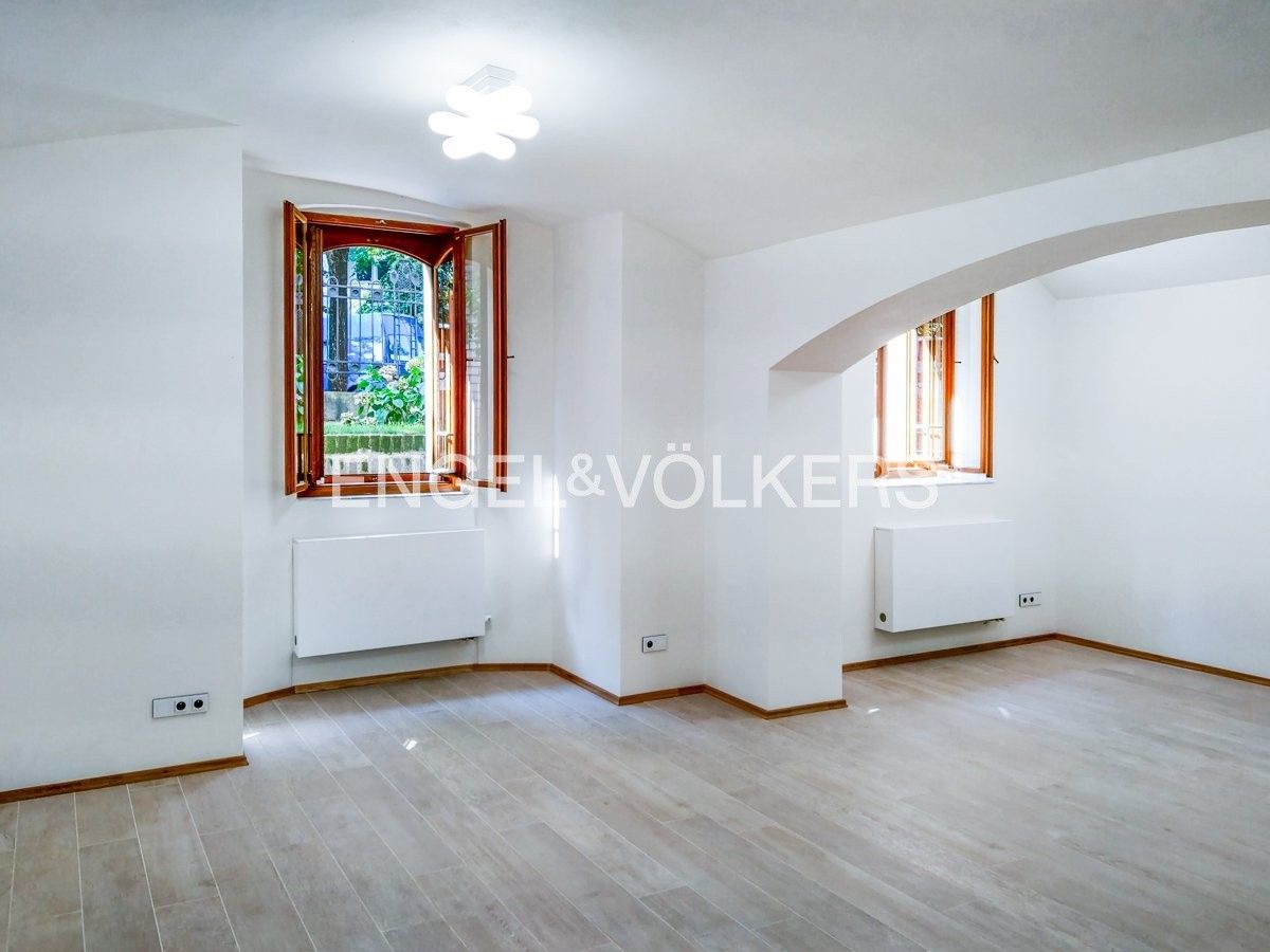 Pronájem kancelář - Ovenecká, Praha, 73 m²